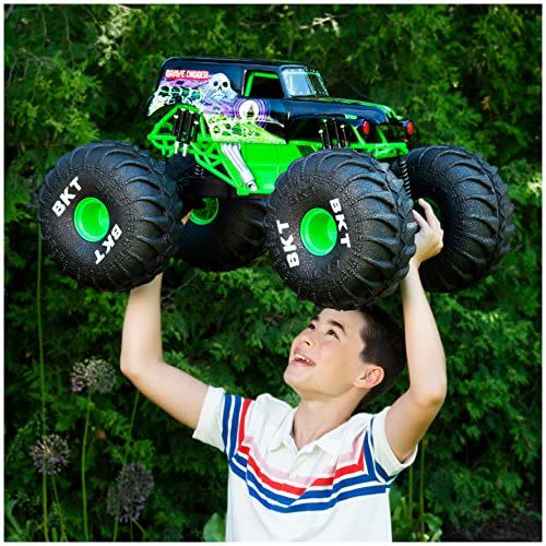 Monster Jam, Official Mega Grave Digger All-Terrain Remote Control Monster Truck with Lights, 1: 6 Scale, Kids Toys for Boys