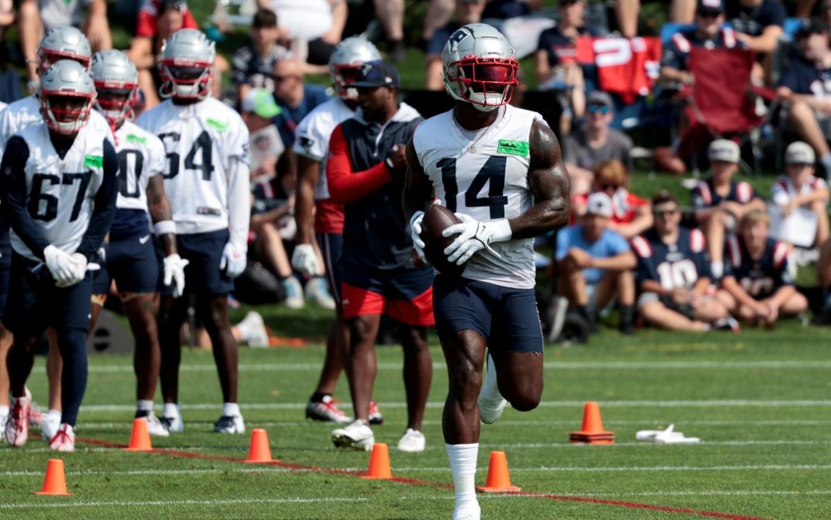 Evaluating Patriots' quarterback competition heading into OTAs – NBC Sports  Boston