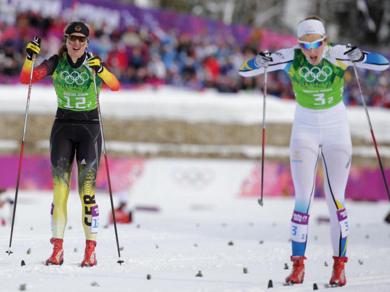 Denise Herrmann (l) konnte auf der Zielgeraden nicht mit der Schwedin Stina Nilsson mithalten. Foto: Kay Nietfeld