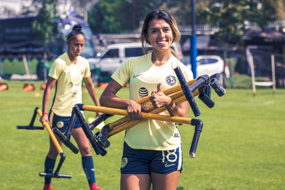 La nueva jugadora del Club América Femenil, Jennifer Muñoz. / Foto: Twiiter @AmericaFemenil