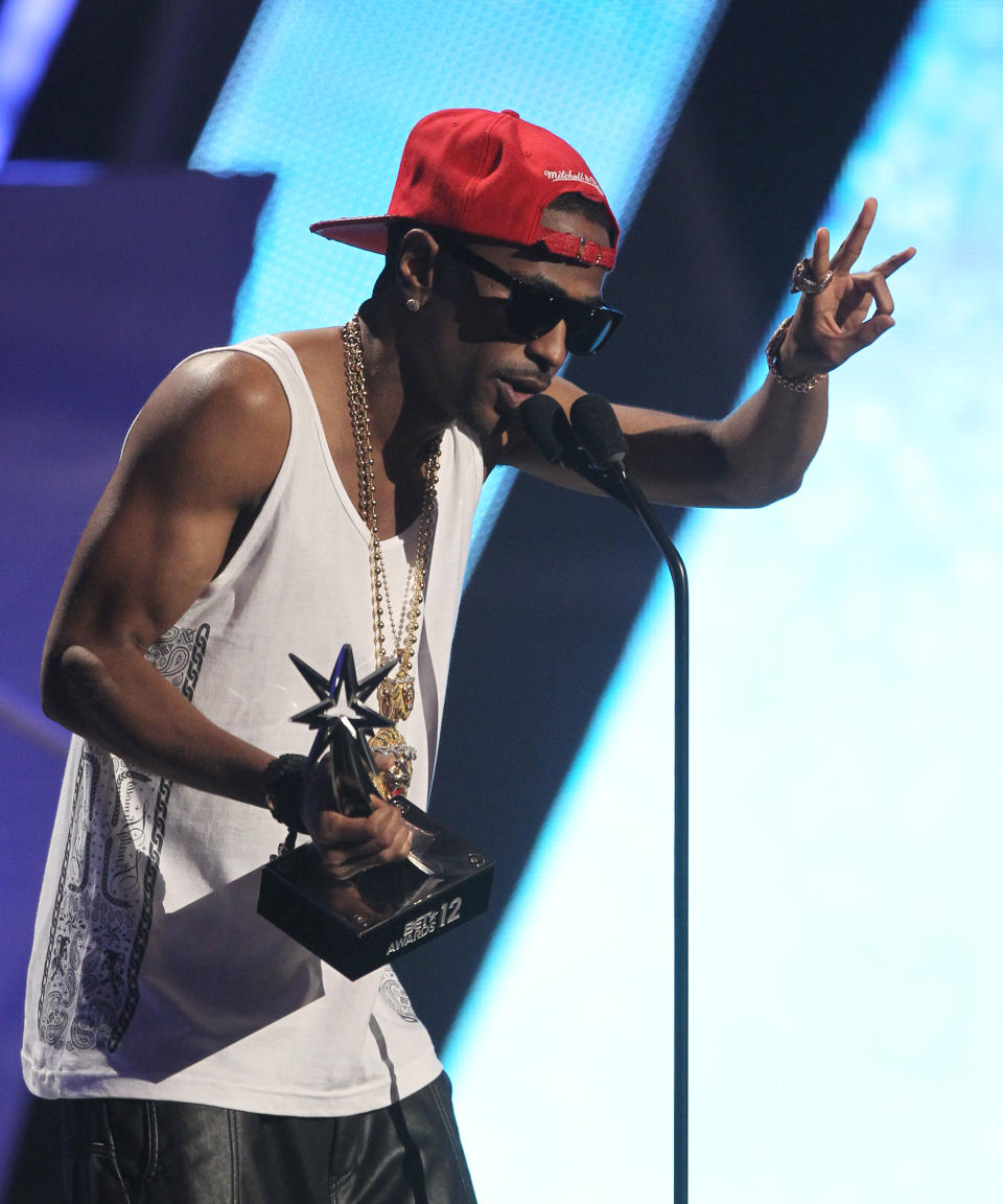 Big Sean accepts the award for best new artist at the BET Awards on Sunday, July 1, 2012, in Los Angeles. (Photo by Matt Sayles/Invision/AP)