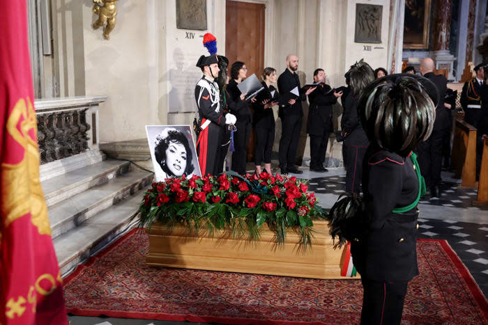 Funeral Gina Lollobrigida