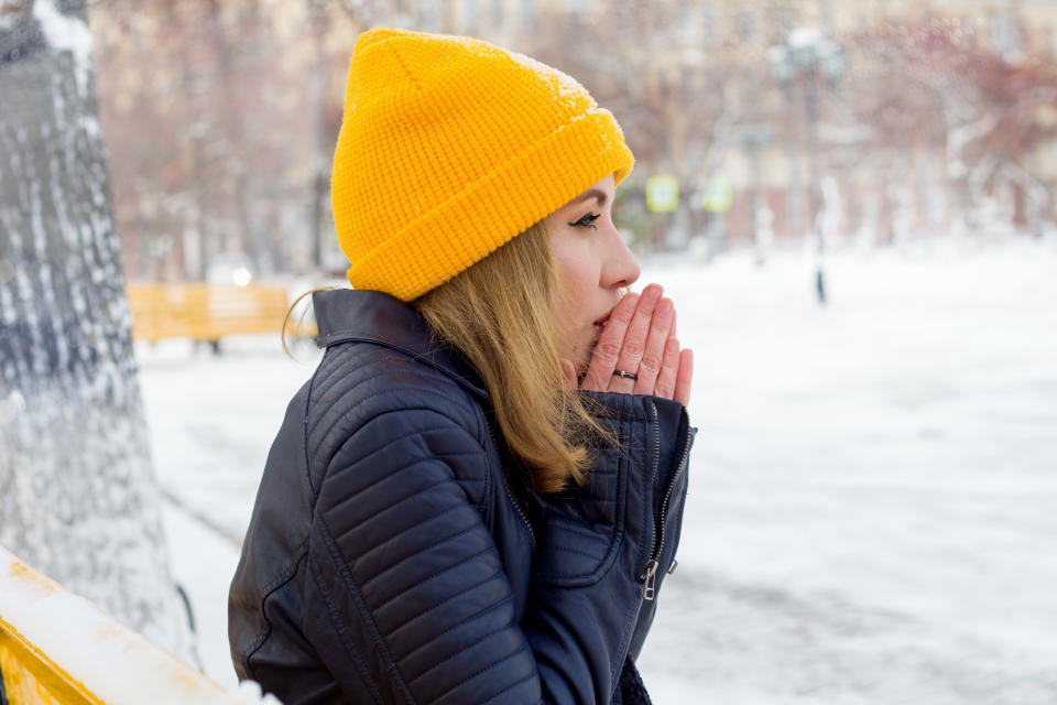 Kalte Hände sind im Winter eigentlich nicht zu vermeiden - eigentlich. (Bild: Getty Images)