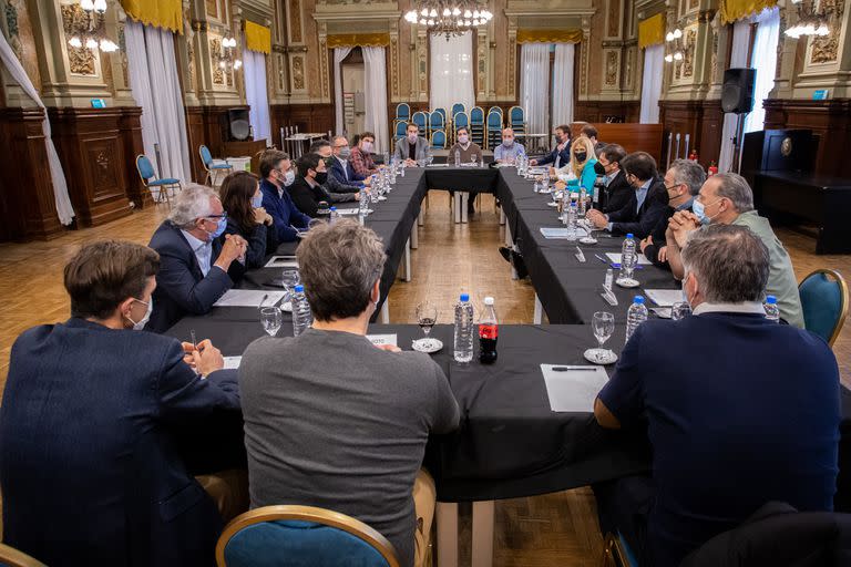 El jueves, el gobernador Axel Kicillof recibió a los intendentes de la primera sección electoral bonaerense