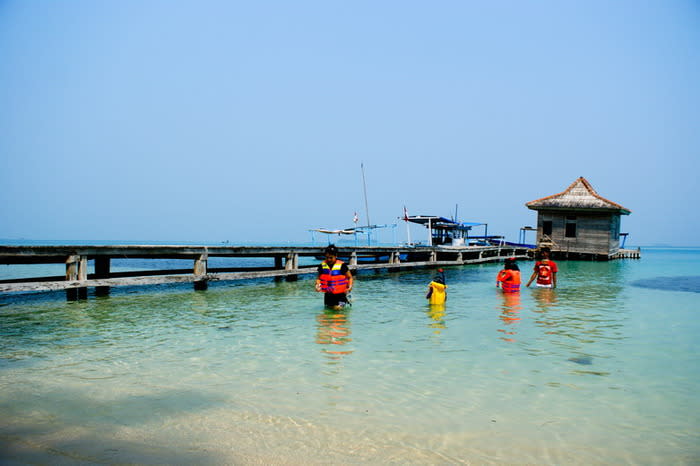 Snorkeling at the nearby Semak Daun Island: Pramuka Island's clear and calm water is very suitable for snorkeling and scuba diving with some underwater spots offering spectacular coral reefs.