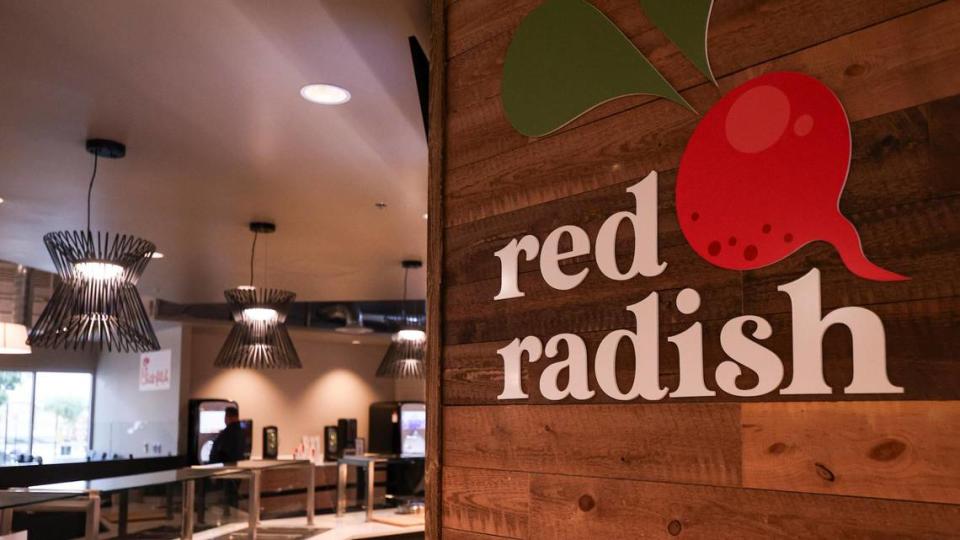 The Red Radish salad bar is one of eight restaurants at Cal Poly’s newly renovated 1901 Marketplace dining complex.