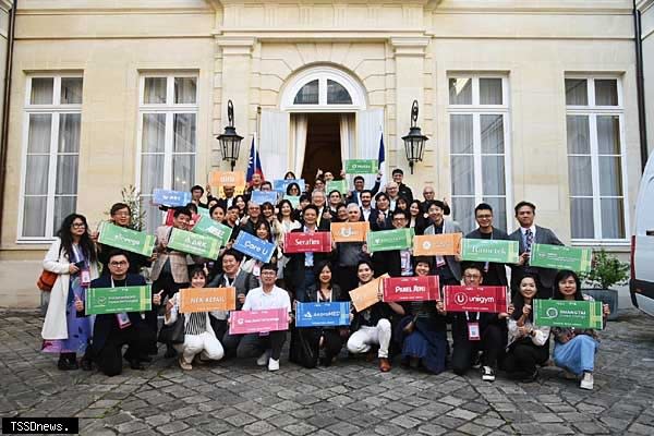 國科會與駐法代表處合辦「臺灣科技新創之夜」，邀請法國在地投資人與企業前來與參展團隊交流。（圖：國科會提供）
