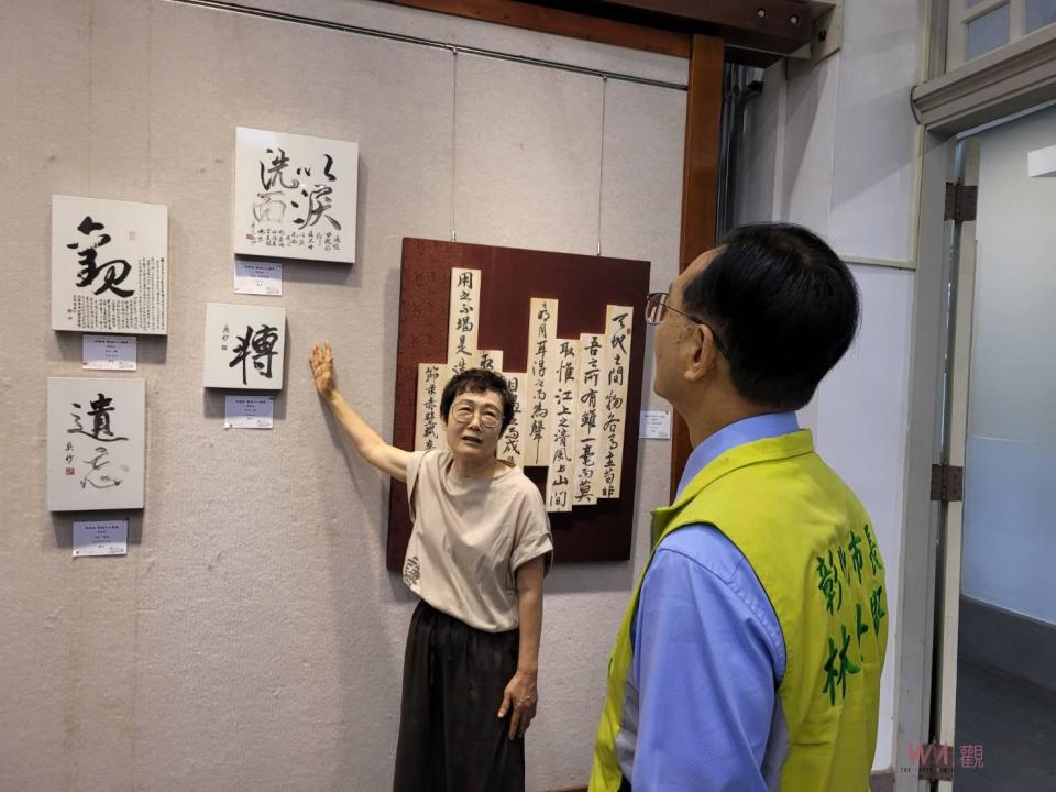 ▲彰化市藝術館展出了知名醫師畫家趙宗冠博士及其家族六人的作品， 92幅作品各展現其在藝術領域的造詣與風采。（記者陳雅芳攝）