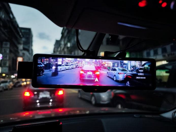 Jinpei 錦沛 後視鏡型雙鏡頭行車記錄器，比原本後視鏡更大視野更好｜12吋觸控螢幕 4K畫質、WIFI連接、GPS測速提醒