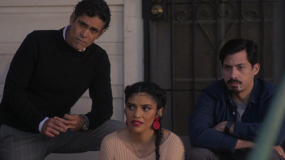 Gentefied Season 2. (L-R) Manuel Uriza as Ernesto, Karrie Martin as Ana, Carlos Santos as Chris in Gentefied Season 2. Cr. Courtesy of Netflix © 2021