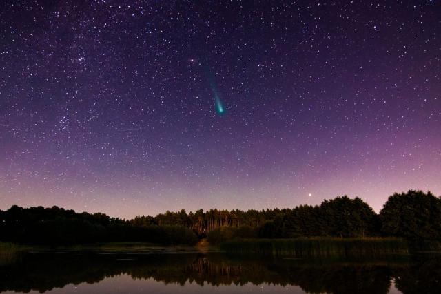 Stay Up To Watch The Rare Green Comet Shooting Across Tonights Sky—it Was Last Seen 50000