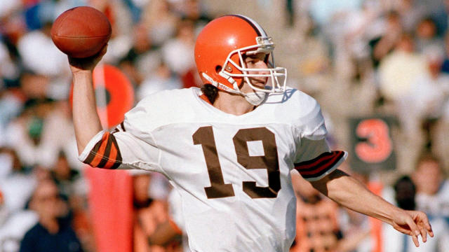 Watch Bernie Kosar, Phil Dawson and other former Browns wish team