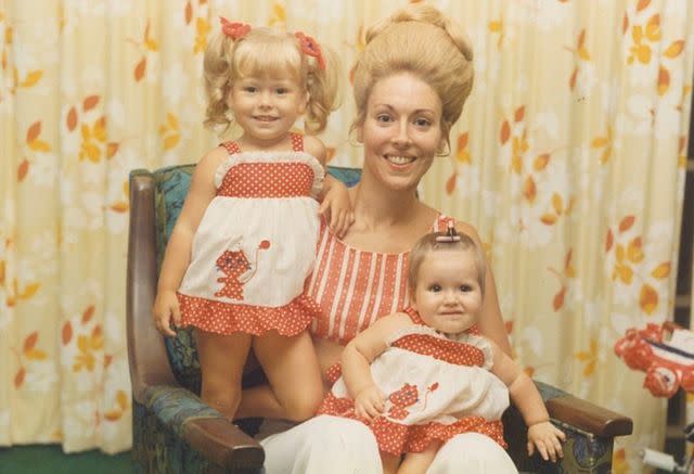 <p>Kelly Ripa Instagram</p> Kelly Ripa with her sister Linda and mom Esther.