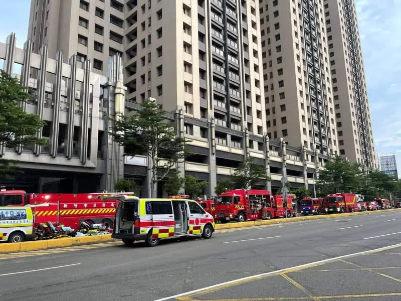 ▲新竹市東區28樓高社區「晴空匯」火警，住宅火警議題引發關注。（圖／翻攝畫面）