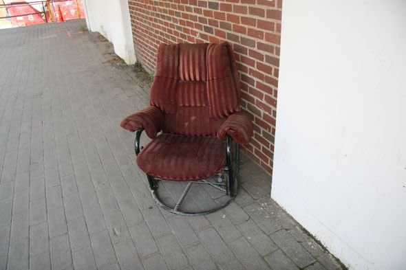 This chair looks stylish to us. 