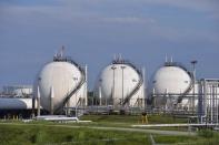 Storage tanks at a key gasoline-making unit at a PBF Energy Inc refinery in Delaware City, Delaware August 21, 2015. REUTERS/Charles Mostoller