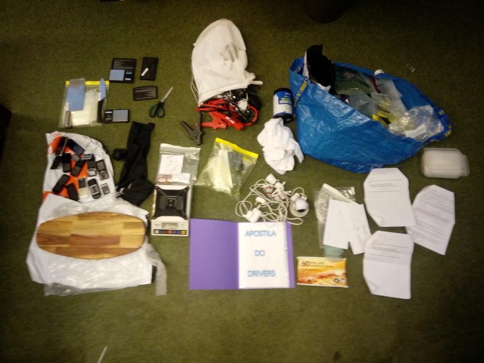 À€À€À€À€À€À€À€À€À€À€À€À€À€À€À€À€À€À€À€À€À€À€À€À€À€À€À€À€À€À€À€Police seized drugs and equipment relating to the operation. (Met Police)