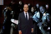 François Hollande à la place de Michael Jackson, entouré pour l'occasion des zombies du clip "Thriller" du roi de la Pop.