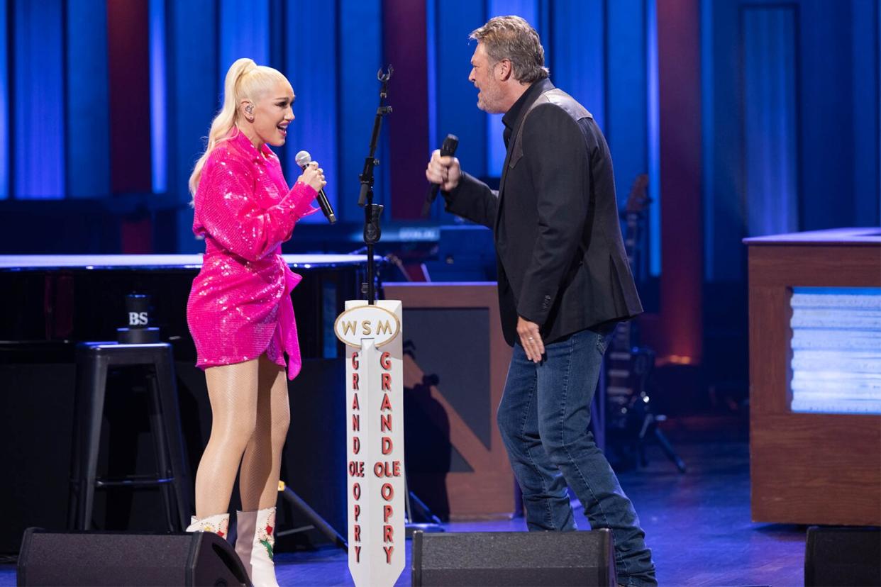 Gwen Stefani Joins Blake Shelton During His Grand Ole Opry Performance