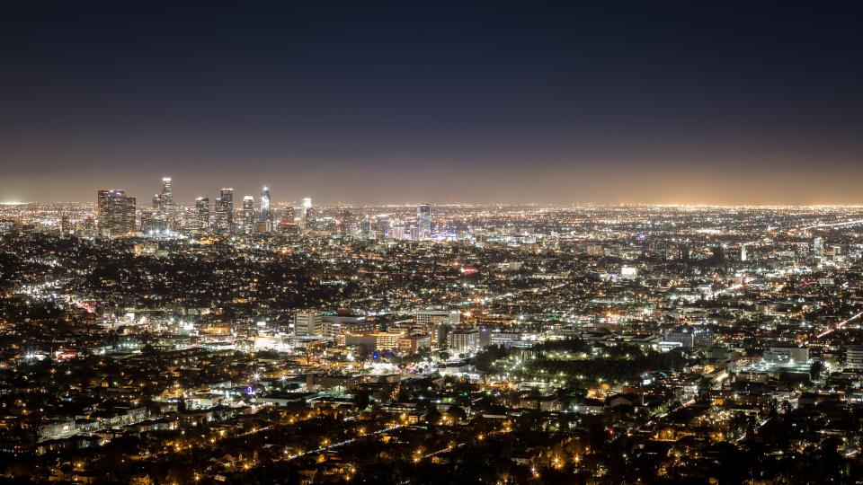 Los Angeles at night. (Photo: Everlock via Getty Images)