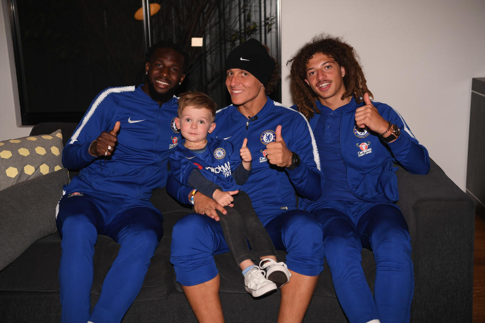 Thumbs up from David Luiz and Co.