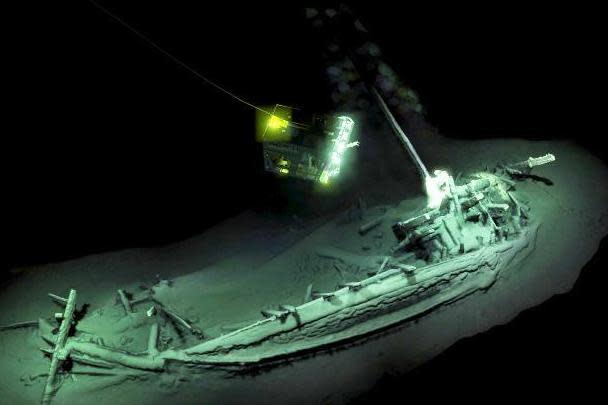 Discovery: the ship's mast and rudders are still intact (Black Sea Maritime Archeology Project)