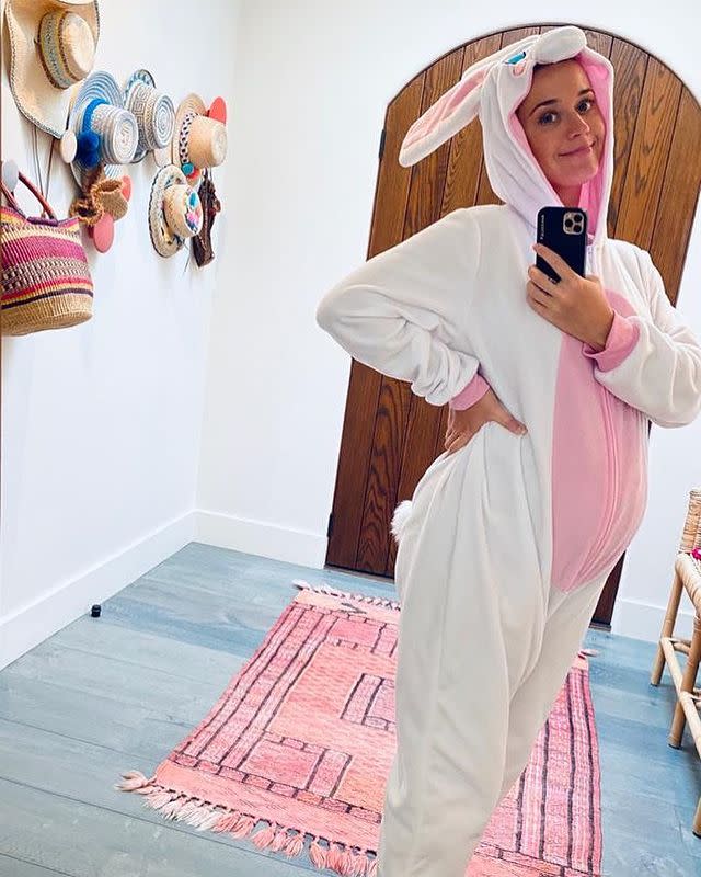 <p>The singer showed off her growing baby bump in a giant bunny onesie over the Easter weekend.</p><p>The photo received more than two million 'likes' on Instagram and several comments from well wishers congratulating her on her pregnancy. </p><p><a href="https://www.instagram.com/p/B-5dIJRHD_E/" rel="nofollow noopener" target="_blank" data-ylk="slk:See the original post on Instagram;elm:context_link;itc:0;sec:content-canvas" class="link ">See the original post on Instagram</a></p>