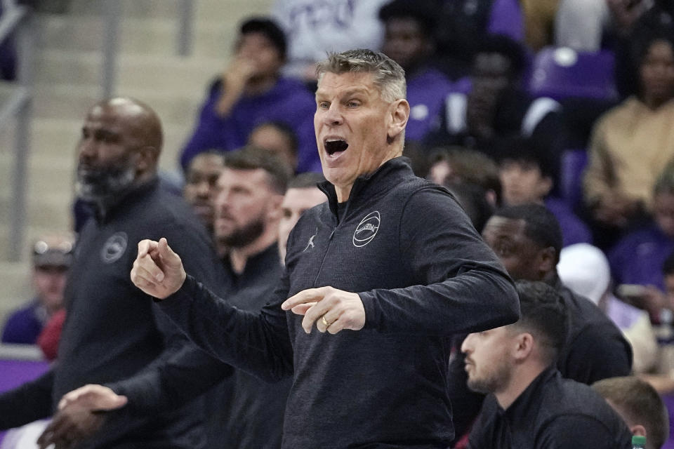 Oklahoma head coach Porter Moser looks on from the sidelines during the first half of an NCAA college basketball game against TCU in Fort Worth, Texas, Wednesday, Jan. 10, 2024. (AP Photo/LM Otero)