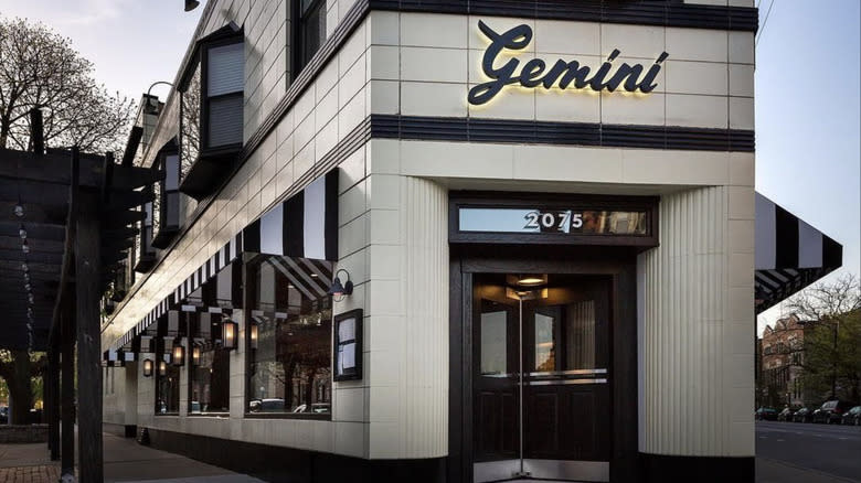 Exterior of Gemini restaurant in Chicago