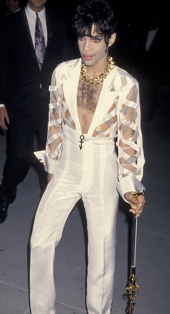 Prince arrives at the Vanity Fair Party on March 21, 1994.