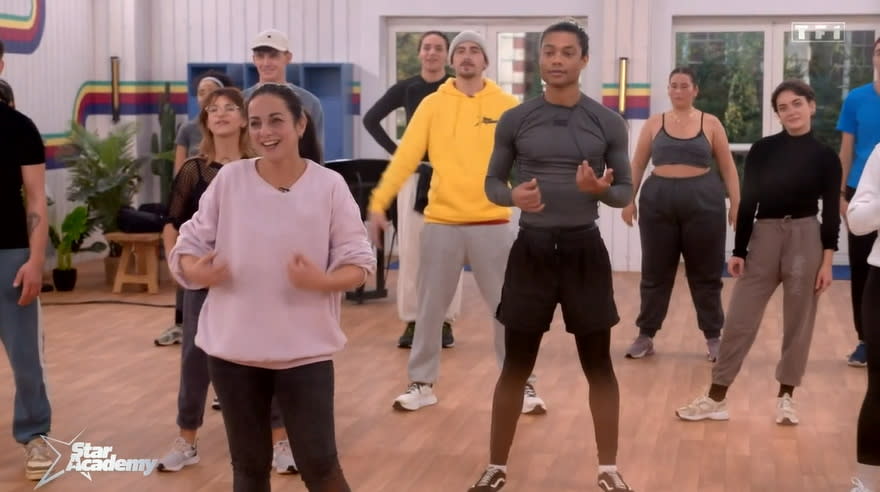 Capture TF1 direct/Star Academy
Le premier cours de danse de Malika Benjelloun