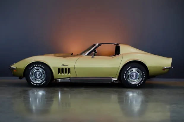 1969 corvette stingray t top