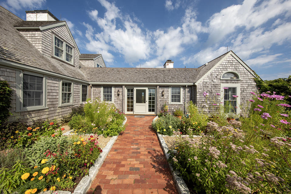 Diane Sawyer House Martha's Vineyard