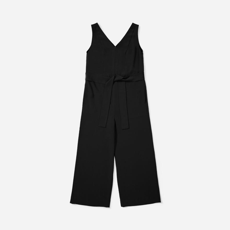 <p><strong>everlane</strong></p><p>everlane.com</p><p><a href="https://go.redirectingat.com?id=74968X1596630&url=https%3A%2F%2Fwww.everlane.com%2Fproducts%2Fwomens-jpnse-goweave-essential-jumpsuit-black&sref=https%3A%2F%2Fwww.harpersbazaar.com%2Ffashion%2Ftrends%2Fg34824843%2Feverlane-cyber-monday%2F" rel="nofollow noopener" target="_blank" data-ylk="slk:Shop Now;elm:context_link;itc:0;sec:content-canvas" class="link ">Shop Now</a></p><p><strong><del>$120</del> $84 (30% off)</strong></p>