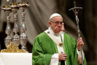 Pope Francis leads a special mass to mark the new World Day of the Poor in Saint Peter's Basilica at the Vatican, November 19, 2017. REUTERS/Max Rossi