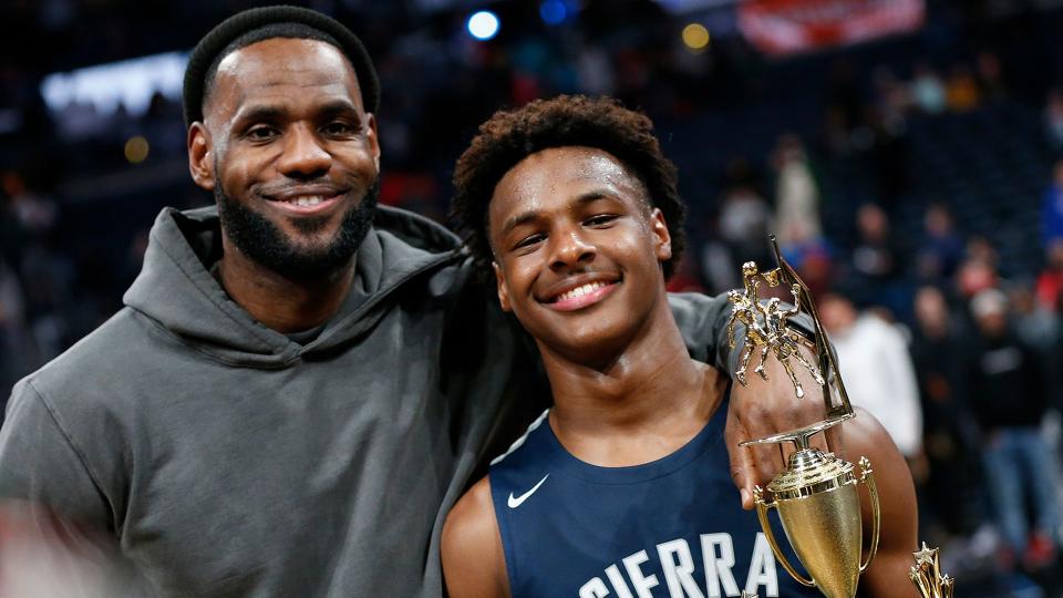 El hijo mayor de LeBron James sufrió un paro cardíaco durante un  entrenamiento con su equipo universitario - Infobae