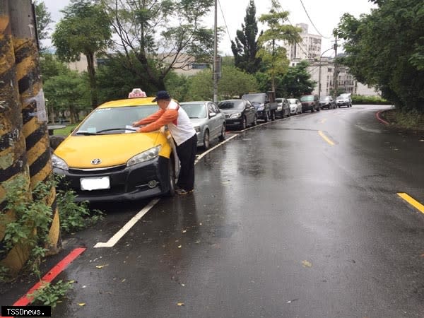 汐止、淡水部分巷弄公有停車位十一月起收費管理。（圖：新北交通局提供）