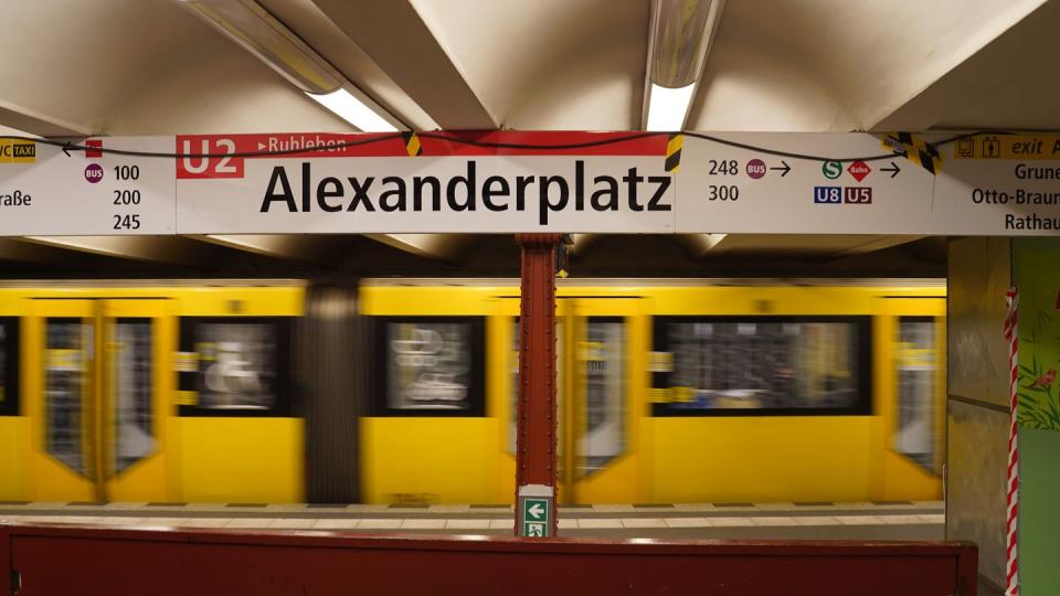 Schneller Handy-Empfang in allen U-Bahnen Deutschlands. (Bild: Jörg Carstensen/dpa)