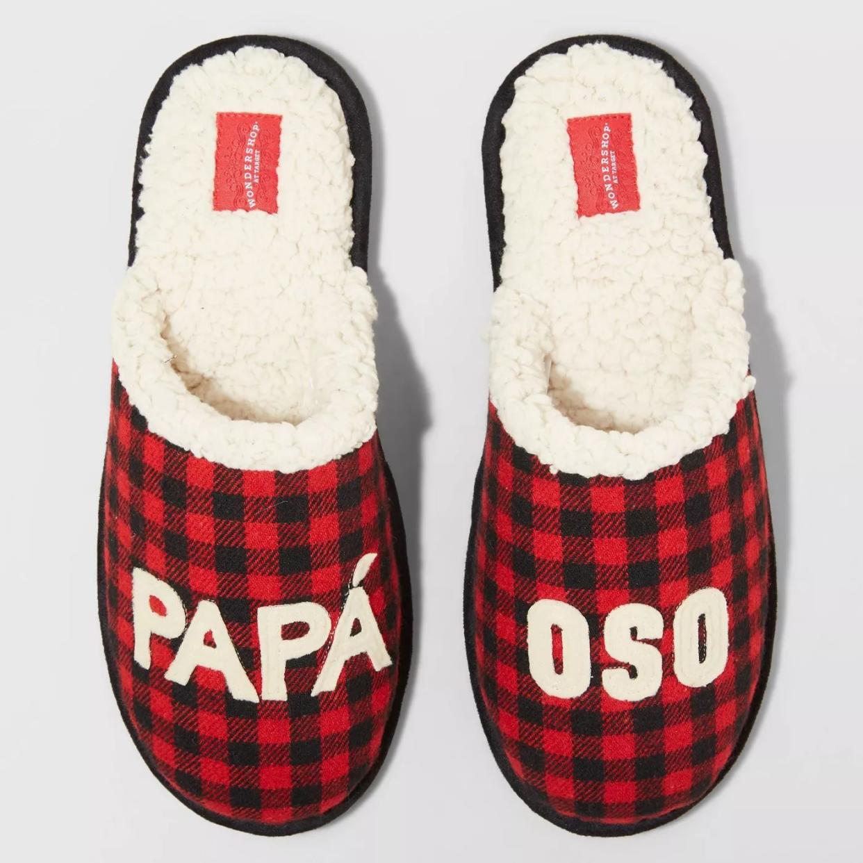 Wondershop Spanish Family Sleep Slippers