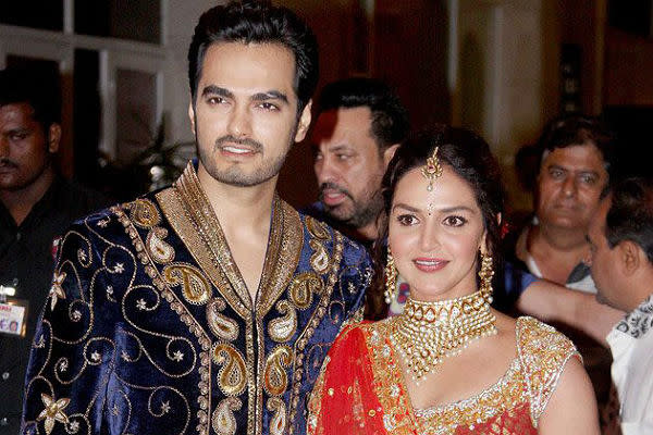 <b>3. Starry Sangeet: Esha Deol and Bharat Takhtani</b><br>Bollywood veterans Dharmendra and Hema Malini left no stone unturned to make the Sangeet ceremony of their eldest daughter, Esha, an affair to remember. The bride-to-be appeared glowing in an orange lehenga by Rocky S and walked arm in arm with Bharat Takhtani, her fiancé, all decked out in a blue sherwani.