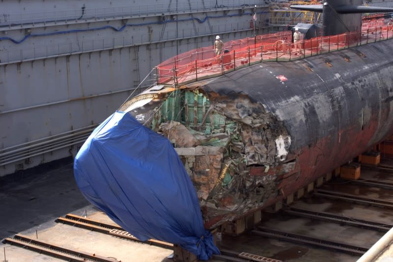 美軍洛杉磯級核動力潛艦舊金山號（USS San Francisco、SSN-711）在2005年也曾在關島南方350英里處撞擊海底山脈，當時造成98人受傷、其中24歲的水兵Joseph Allen Ashley頭部傷重不治。（美國海軍官網）