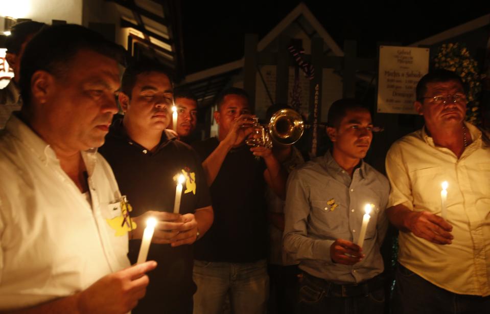 Residents pay homage in front of the house of Colombian Nobel Prize laureate Garcia Marquez in Aracataca