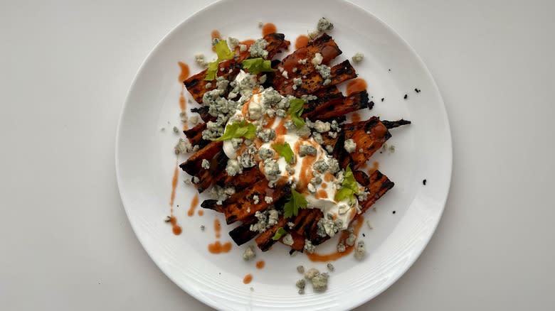 cooked carrots with toppings