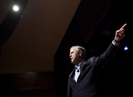 Republican U.S. presidential candidate Jeb Bush speaks during a campaign event in Greenville, South Carolina February 19, 2016. REUTERS/Rainier Ehrhardt