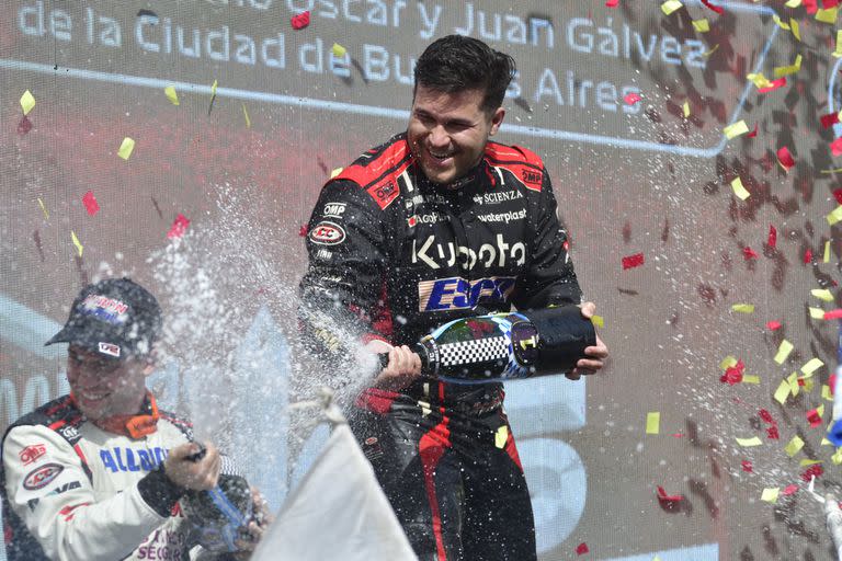 Valentín Aguirre ganó por primera vez en la temporada 2023 del TC y se metió en la Copa de Oro