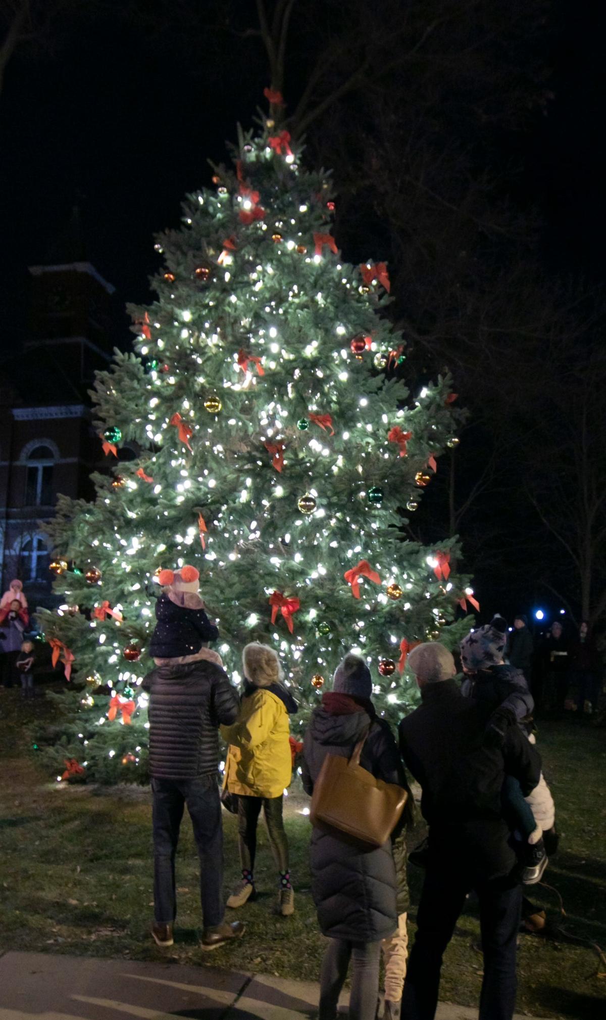 Howell Fantasy of Lights Parade to return, honor Steve Manor as grand