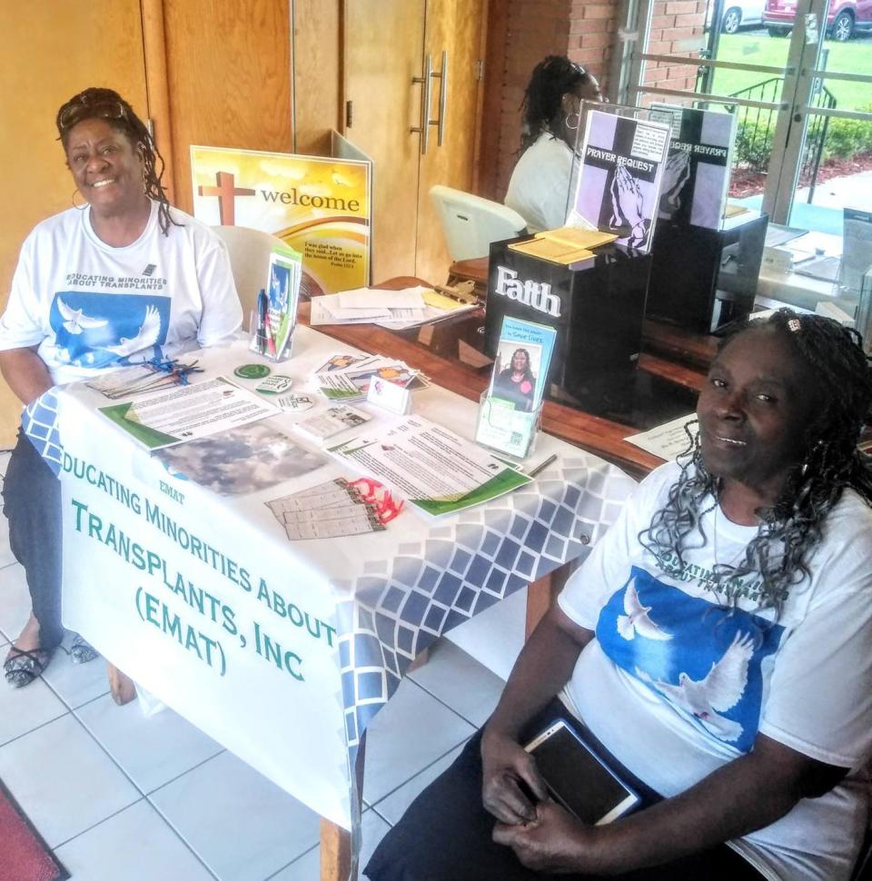 Shirley Scott Brill, left, founder of Jacksonville-based nonprofit Educating Minorities About Transplants, and Estelle McKennie, an organ donor family member, set up a table at a 2020 fundraiser for someone awaiting a kidney transplant.