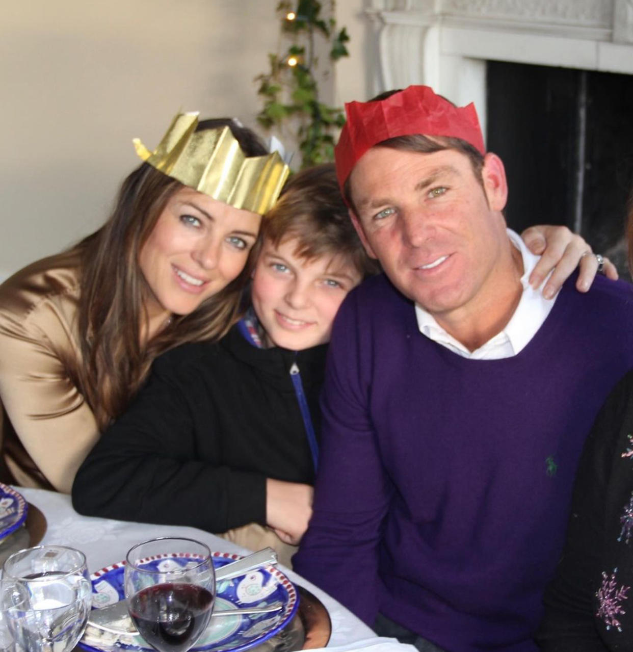 Elizabeth Hurley and son Damian share heartbreaking tributes to Shane Warne (Instagram / Instagram)