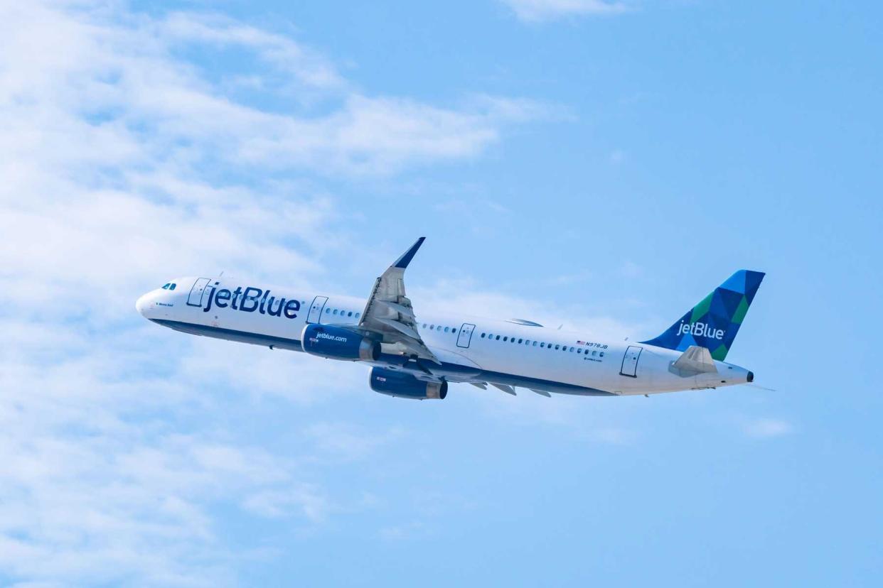 JetBlue Airways Airbus A321-231 takes off from Los Angeles international Airport on July 30, 2022 in Los Angeles, California.