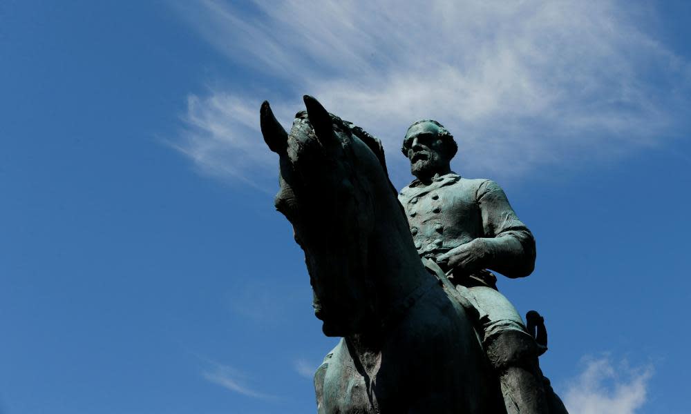 General Robert E Lee statue